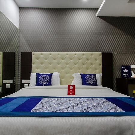 Oyo Hotel Stay Home Near Shilparamam Hyderabad Bagian luar foto